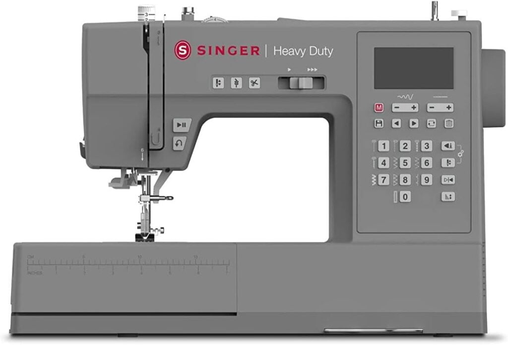 Máquina de Costura Singer